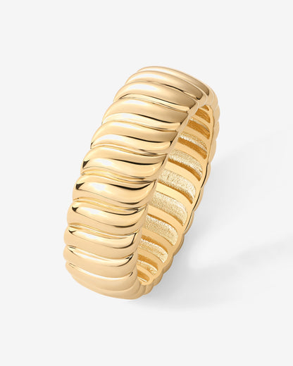 Elisa Ring