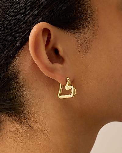 Graphic Heart Hoop Earrings