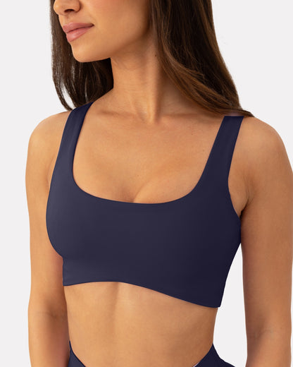 Athleisure Curved Hem Medium-Support Sports Bra