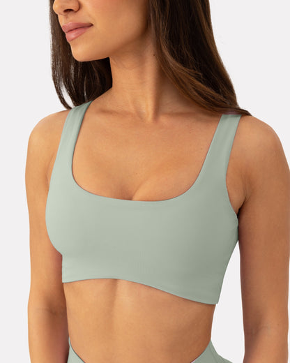 Athleisure Curved Hem Medium-Support Sports Bra